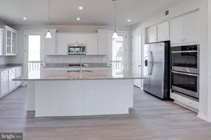 3978 Shire Meadow Ln, Triangle, VA 22172 - Photo 5