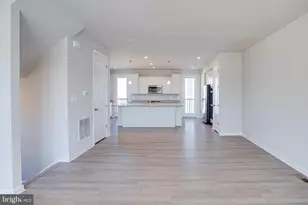 3978 Shire Meadow Ln, Triangle, VA 22172 - Photo 3