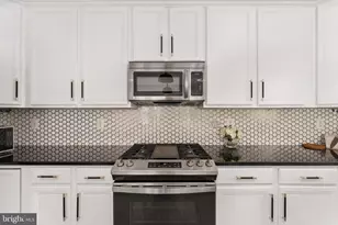 16796 Sweeney Ln, Woodbridge, VA 22191 - Photo 57