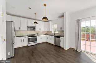 16796 Sweeney Ln, Woodbridge, VA 22191 - Photo 19