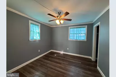 10127 Lomond Drive, Manassas, VA 20109 - Photo 9