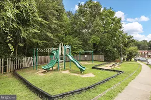 14013 Lindendale Rd, Woodbridge, VA 22193 - Photo 35