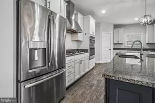 4009 Granary View Ct, Dumfries, VA 22025 - Photo 17