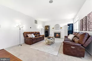 6741 Edgartown Way, Gainesville, VA 20155 - Photo 5