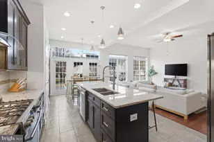 16216 Radburn St, Woodbridge, VA 22191 - Photo 3