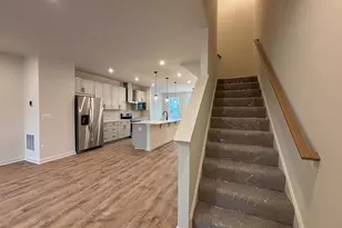 18004 Alicia Ave, Dumfries, VA 22026 - Photo 9