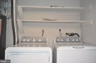 12121 Chaucer Ln, Woodbridge, VA 22192 - Photo 23