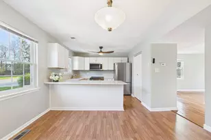 15369 Hearthstone Terrace, Woodbridge, VA 22191 - Photo 11