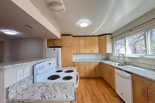 1754 Powder Horn Terrace, Woodbridge, VA 22191 - Photo 11