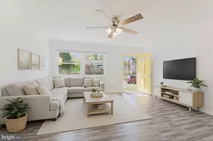 4504 Hamilton Dr, Woodbridge, VA 22193 - Photo 5