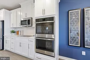 17634 Hawkins Way, Dumfries, VA 22026 - Photo 3