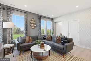 17636 Hawkins Way, Dumfries, VA 22026 - Photo 11