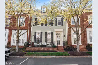 811 Monument Avenue, Woodbridge, VA 22191 - Photo 1