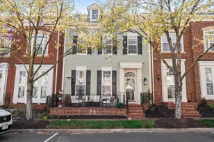 811 Monument Ave, Woodbridge, VA 22191 - Photo 1