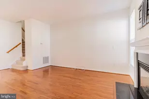 15675 William Bayliss Ct, Woodbridge, VA 22191 - Photo 15