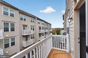 6916 Kona Dr, Gainesville, VA 20155 - Photo 35