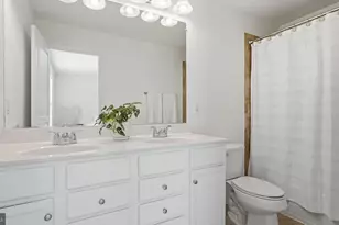 8267 Heritage Crossing Ct, Manassas, VA 20109 - Photo 23