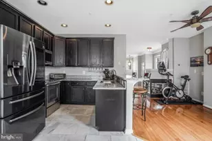 8110 Cerromar Way, Gainesville, VA 20155 - Photo 3