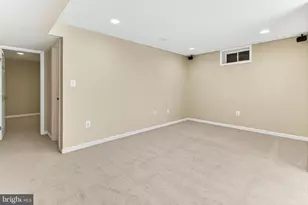8903 Yellow Hammer Dr, Gainesville, VA 20155 - Photo 39