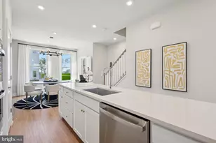 8977 Katherine Johnson St, Manassas, VA 20109 - Photo 5