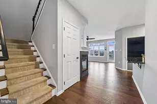 784 Monument Ave, Woodbridge, VA 22191 - Photo 19