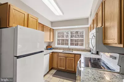 12219 Stevenson Court #12219, Woodbridge, VA 22192 - Photo 7