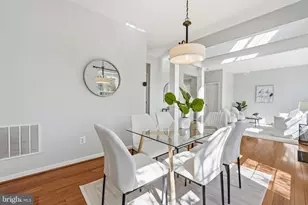 13224 Daldownie Ct, Bristow, VA 20136 - Photo 7