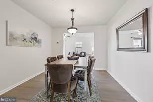 2874 Bowes Ln, Woodbridge, VA 22193 - Photo 3