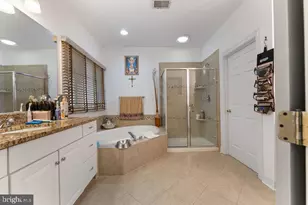 16492 Hayes Ln, Woodbridge, VA 22191 - Photo 33