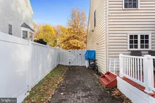 16492 Hayes Ln, Woodbridge, VA 22191 - Photo 49