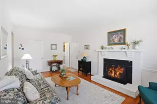 12008 Willowood Dr, Woodbridge, VA 22192 - Photo 11