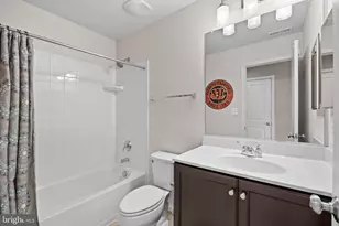 11903 Waterton Lake Ln, Bristow, VA 20136 - Photo 7