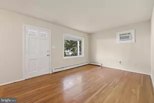 14309 Fairmont Ct, Woodbridge, VA 22193 - Photo 7