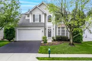 8140 Tillinghast Ln, Gainesville, VA 20155 - Photo 1