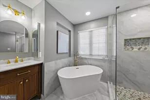 8140 Tillinghast Ln, Gainesville, VA 20155 - Photo 31