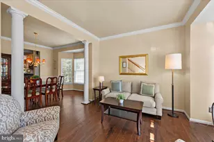 8140 Tillinghast Ln, Gainesville, VA 20155 - Photo 5