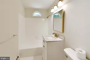 3806 Fortuna Ct, Woodbridge, VA 22193 - Photo 15