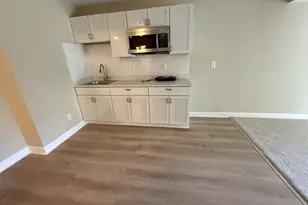 13044 Tadmore Ct, Woodbridge, VA 22193 - Photo 7