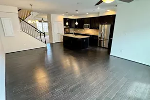 7536 Brunson Cir, Gainesville, VA 20155 - Photo 15