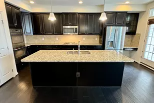 7536 Brunson Cir, Gainesville, VA 20155 - Photo 7