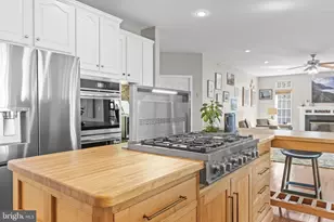 15590 Canvasback Ct, Woodbridge, VA 22191 - Photo 19