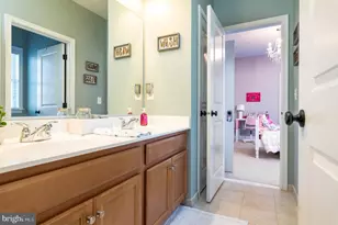 5800 Waterloo Bridge Cir, Haymarket, VA 20169 - Photo 37