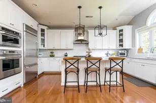 5800 Waterloo Bridge Cir, Haymarket, VA 20169 - Photo 23