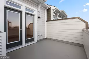 602 Watermans Dr, Woodbridge, VA 22191 - Photo 7