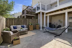 16861 Brandy Moor Loop, Woodbridge, VA 22191 - Photo 5