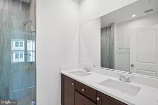 596 Watermans Dr, Woodbridge, VA 22191 - Photo 39