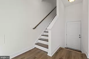 596 Watermans Dr, Woodbridge, VA 22191 - Photo 11