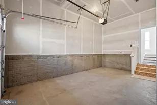 596 Watermans Dr, Woodbridge, VA 22191 - Photo 9