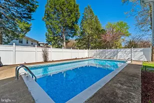 9812 Lomond Dr, Manassas, VA 20109 - Photo 3