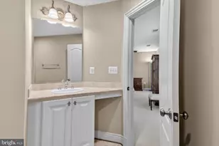 15714 Spyglass Hill Loop, Gainesville, VA 20155 - Photo 47